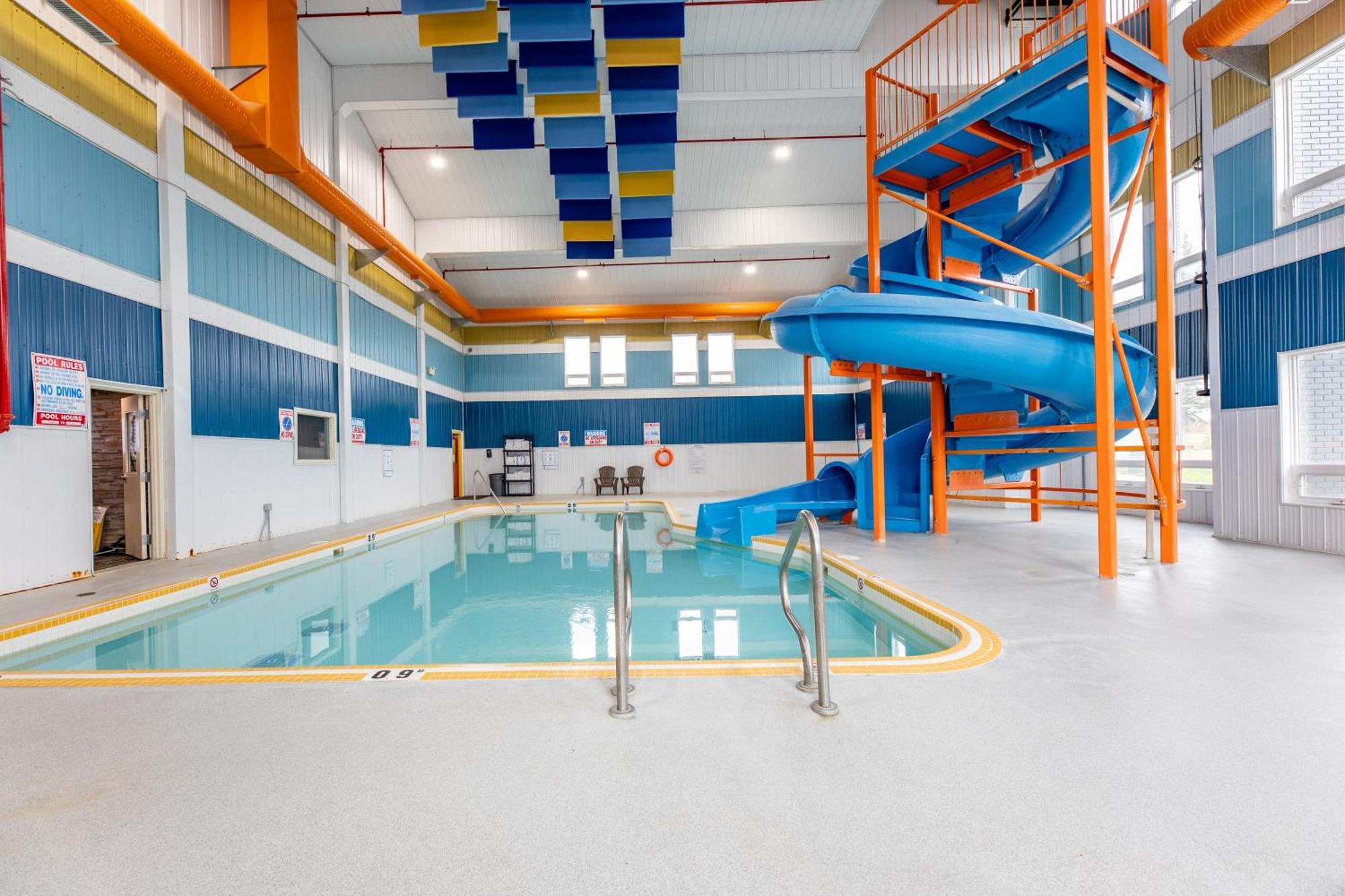 The Kanata By Bcminns - Hinton Exteriör bild