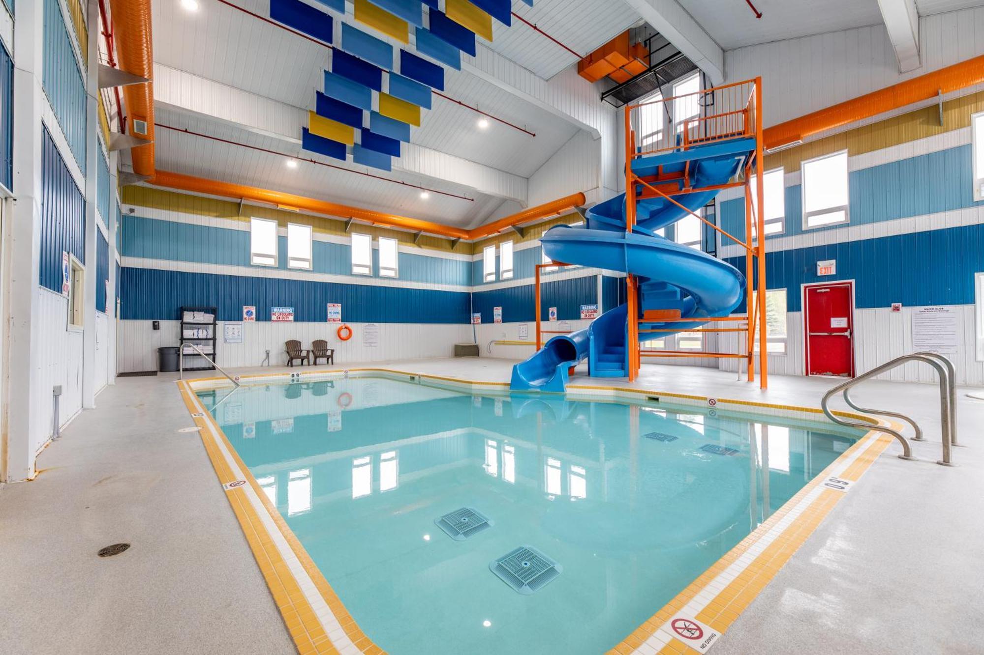 The Kanata By Bcminns - Hinton Exteriör bild