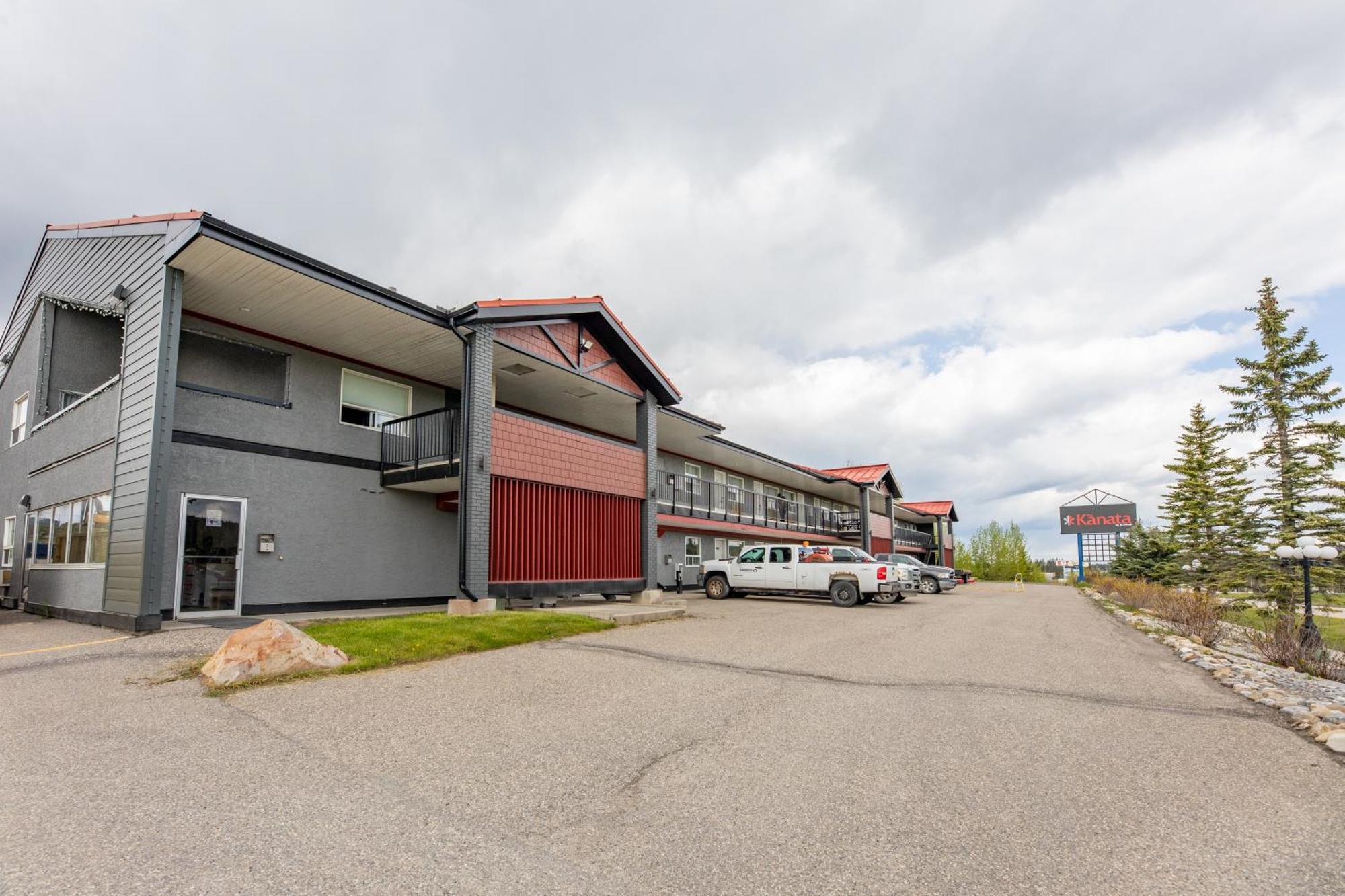 The Kanata By Bcminns - Hinton Exteriör bild
