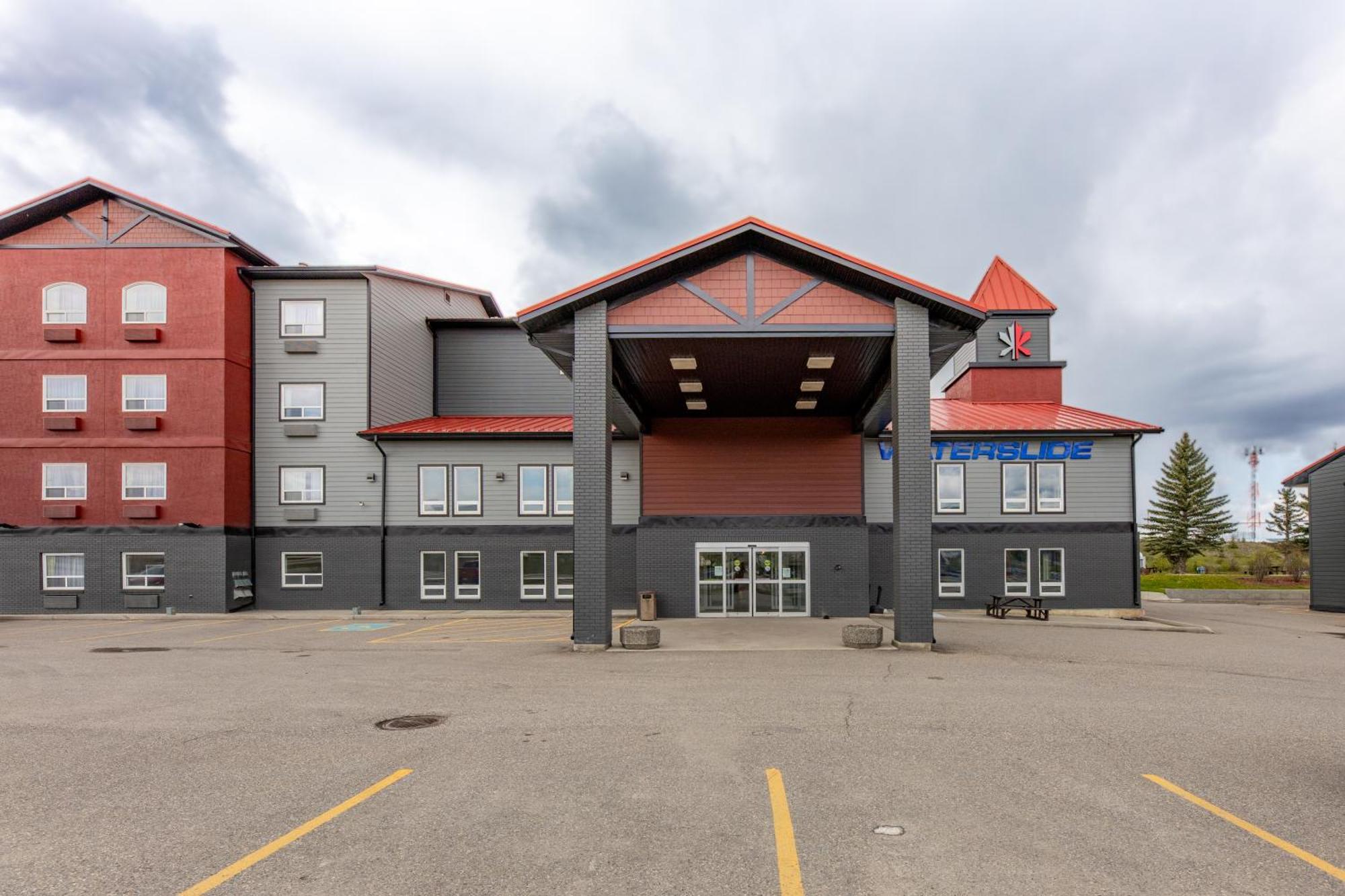 The Kanata By Bcminns - Hinton Exteriör bild